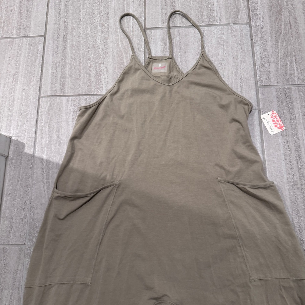 FP Movement by Free People Hot Shot Onesie Sage Stone Oversized Small NWT - Picture 5 of 11